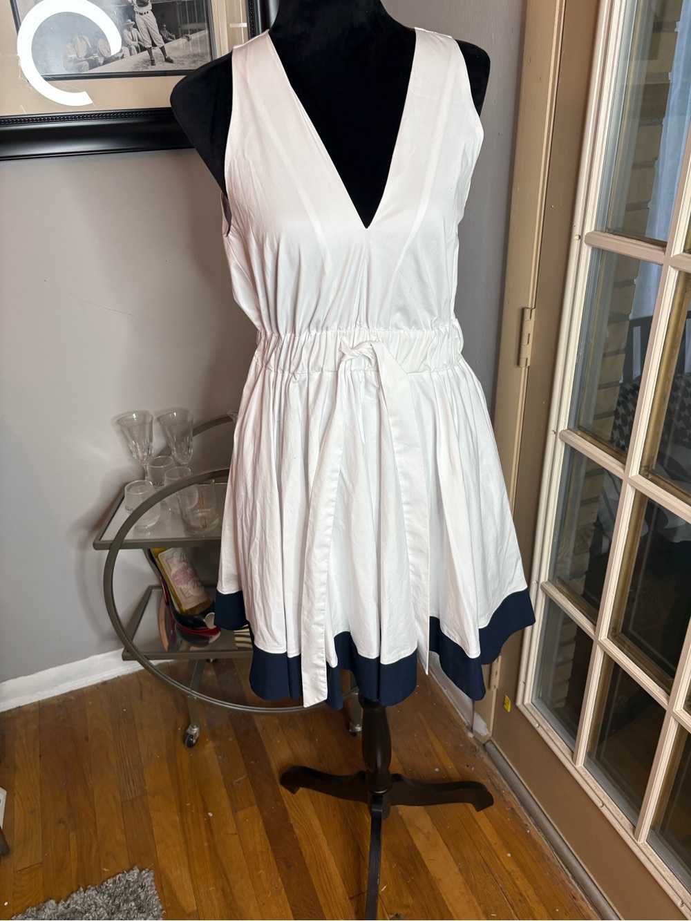 Milly  white Sleeveless V-Neck Dress with Navy Hem small